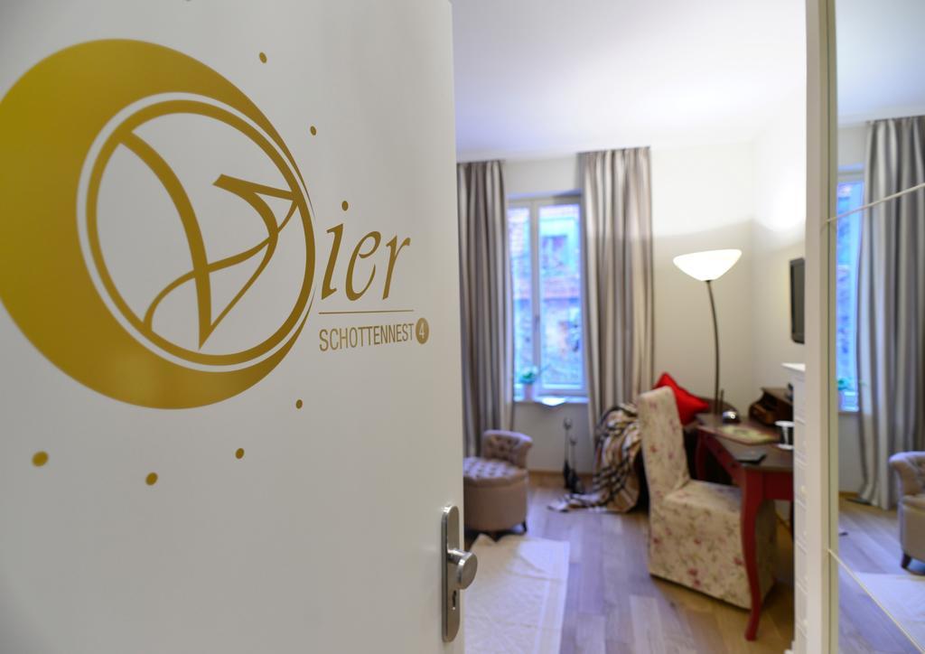 Schottennester Schlafen An Der Kraemerbruecke Erfurt Rom bilde